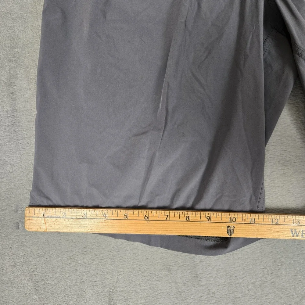 Lululemon Kahuna Shorts Mens 32 Gray Chino Golf Performance Athletic Sport